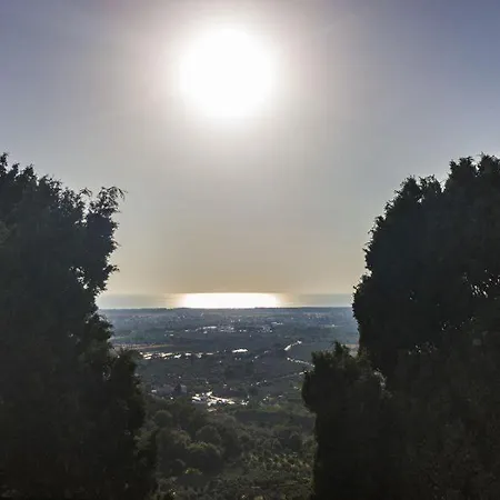 La Casina קסטנייטו קרדוצ'י