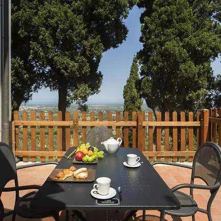 בית כפרי La Casina קסטנייטו קרדוצ'י