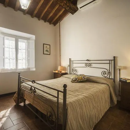 בית כפרי La Casina קסטנייטו קרדוצ'י